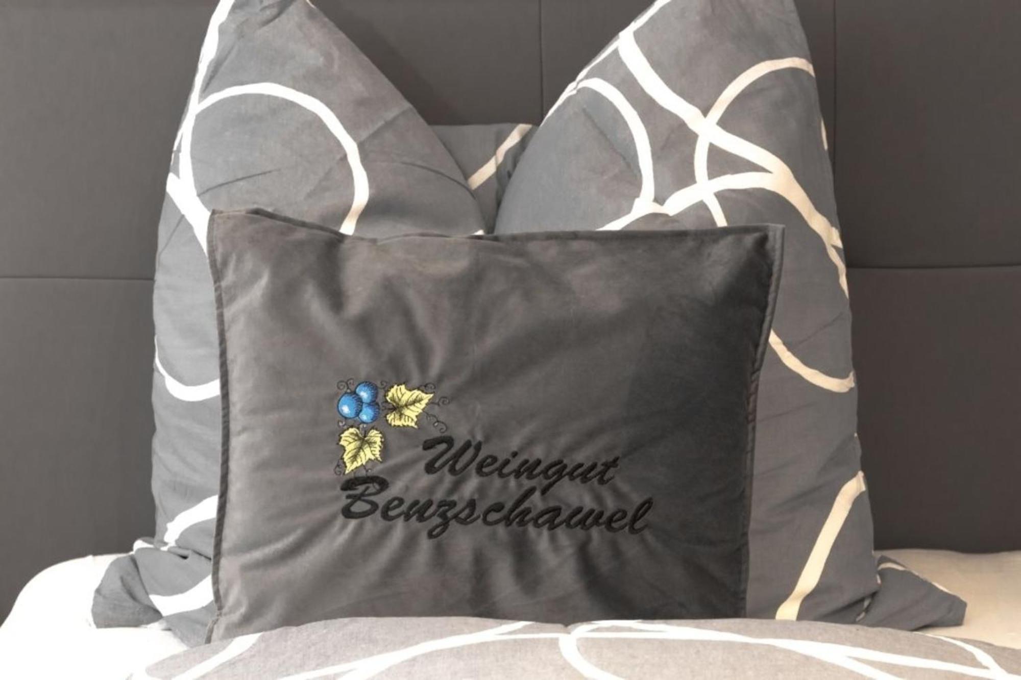 Ferienwohnung Grauschiefer Irsch Bagian luar foto